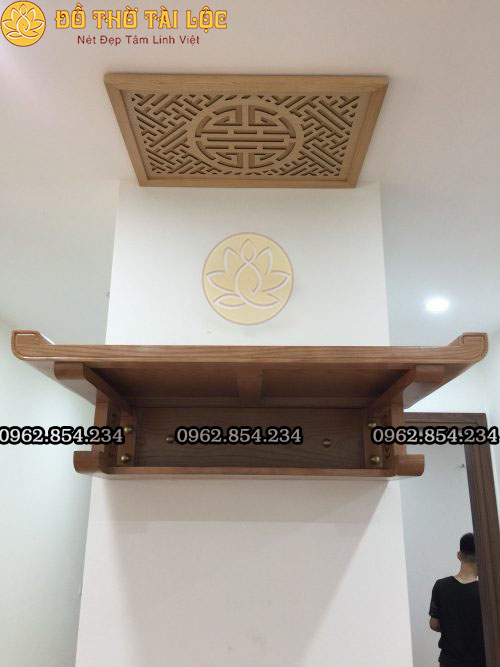 Bàn Thờ Treo Tường Gỗ Sồi TT010