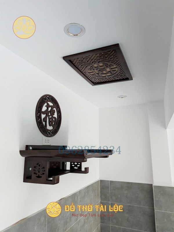 Bàn Thờ Treo Tường Đẹp NTTT03