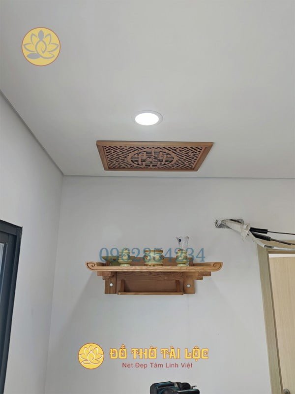 Bàn Thờ Treo Tường Đẹp NTTT02
